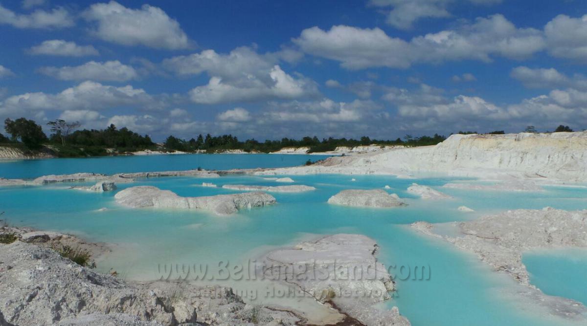 جدول اليوم #3 - الوجهة Danau Kaolin| Kaolin Lake|高岭土湖|بحيرة كاولين