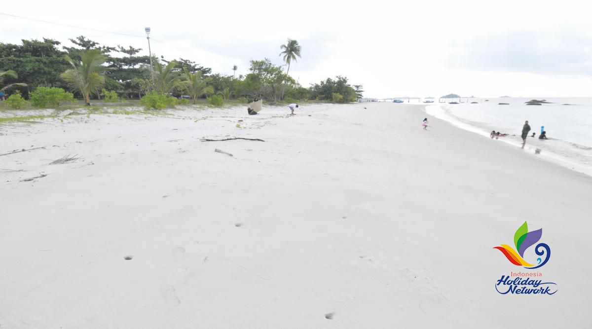 belitung destination Pantai Marina